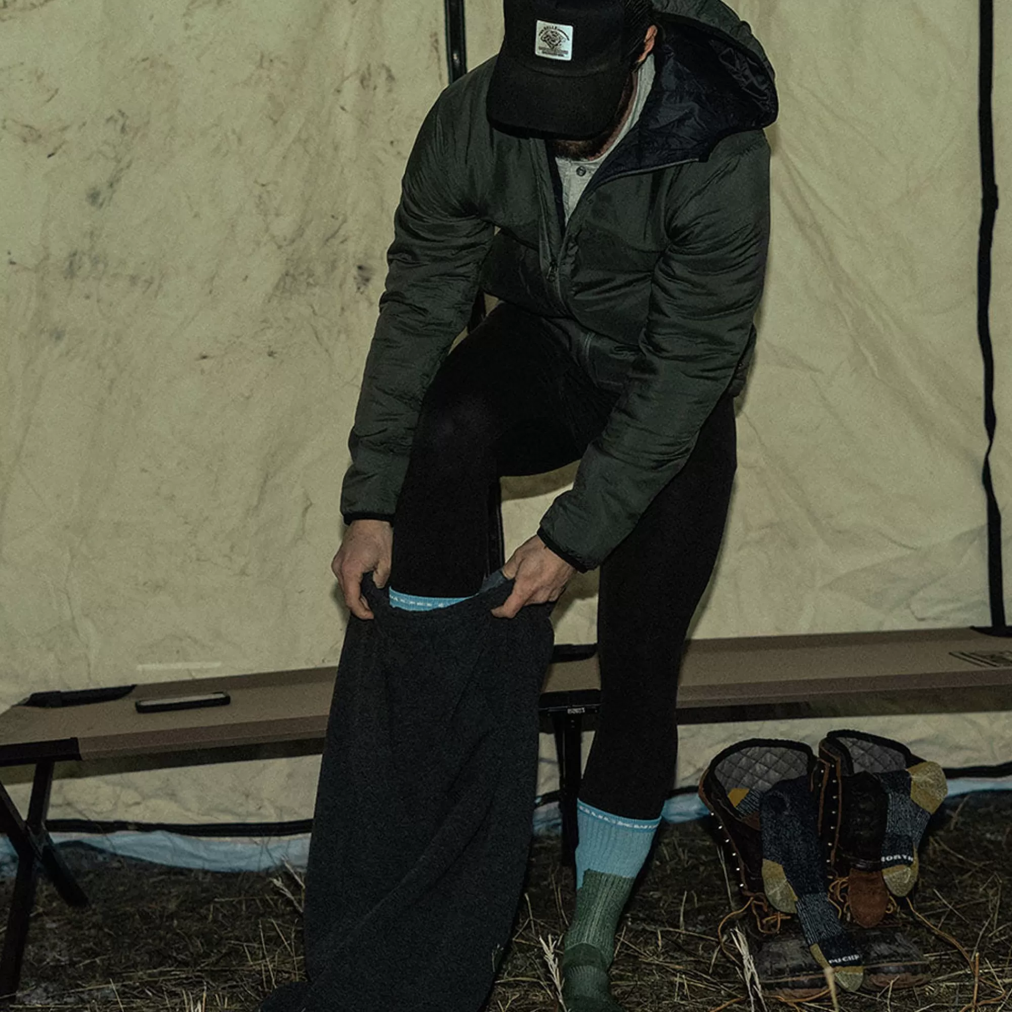 mens_maverick_peak_legging_2-4.webp Men'S Maverick Peak Legging | Duckworth Hot